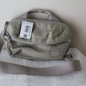 LULULEMON ALL DAY ESSENTIALS BELT BAG